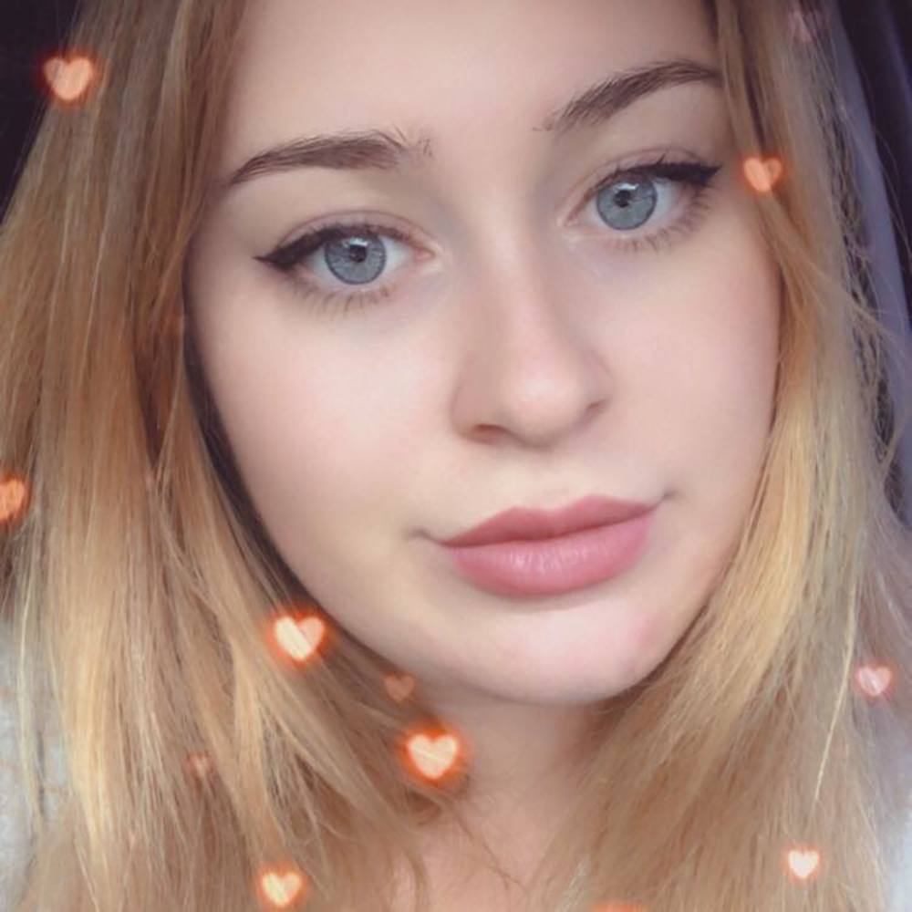 Meet your Posher, Claire